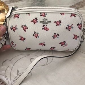 Coach NWT convertible crossbody/wristlet bag